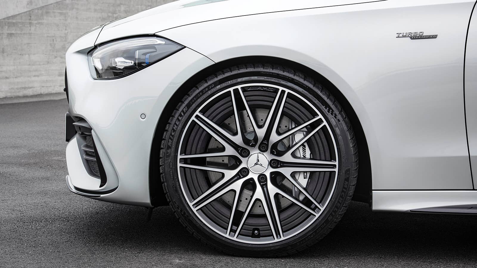 2023 Mercedes-AMG C 43