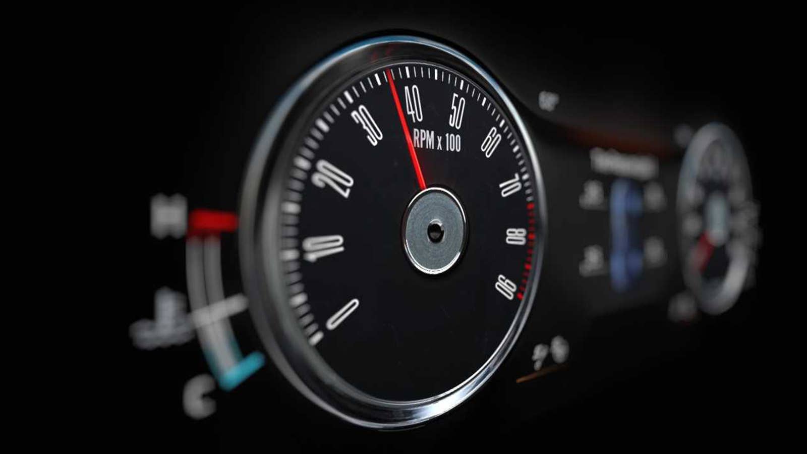 Ford Mustang 1965-style gauge cluster graphics