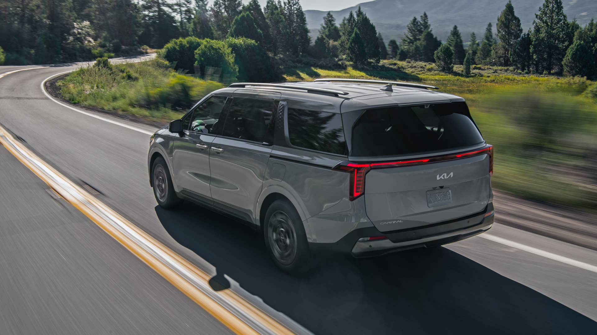 2025 Kia Carnival Hybrid