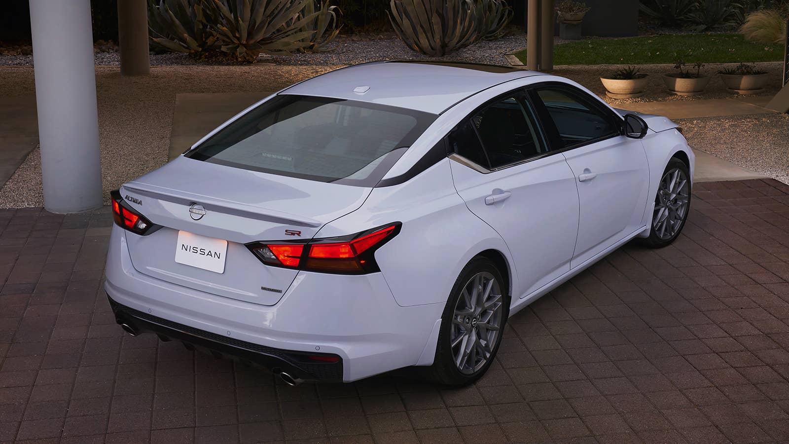 2023 ALTIMA