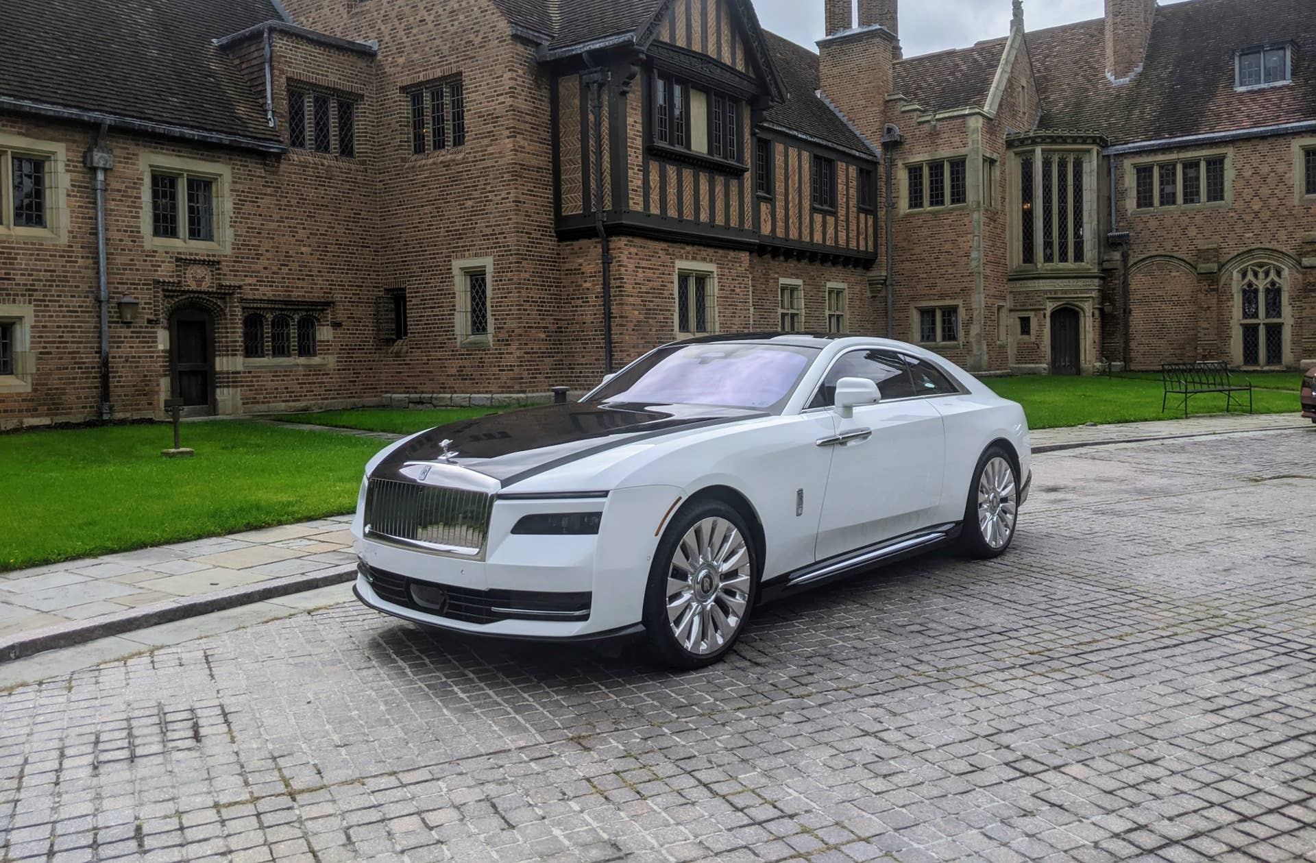 2024 Rolls-Royce Spectre
