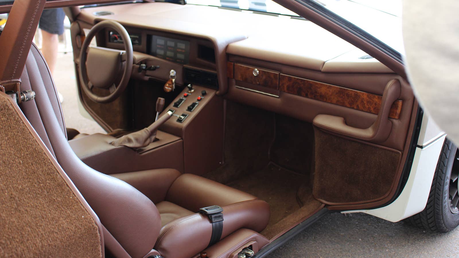Aston Martin Bulldog