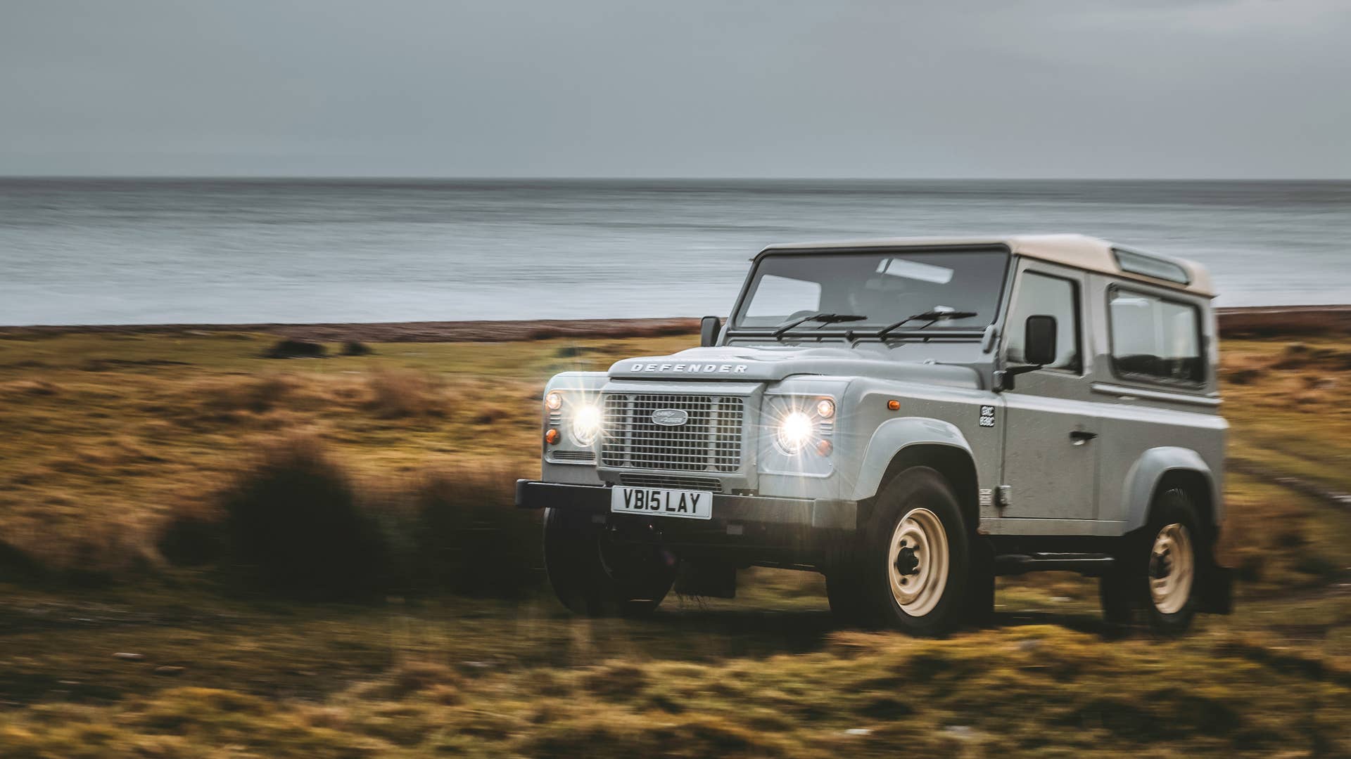 Land Rover Classic Defender Works V8 Islay Edition revealed, celebrates ...