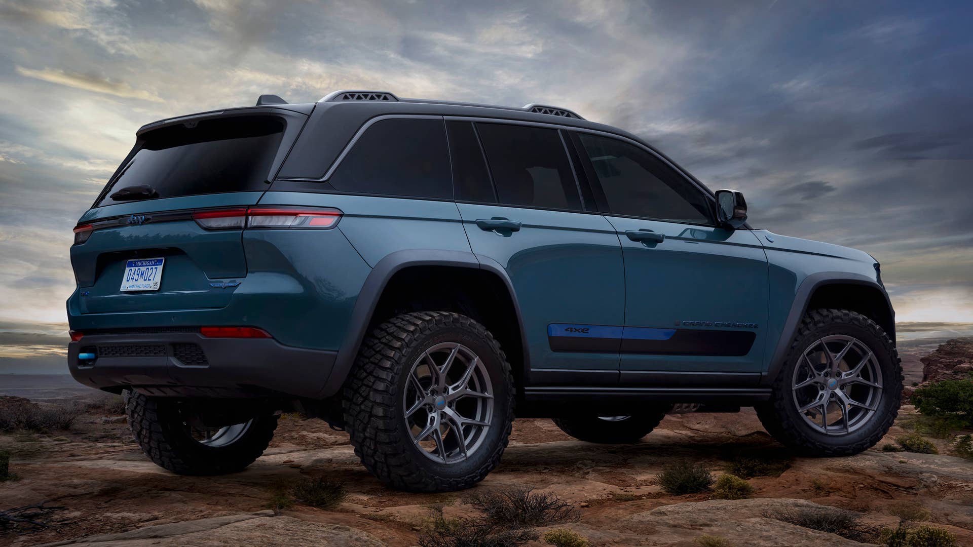 Jeep® Grand Cherokee Trailhawk PHEV Concept