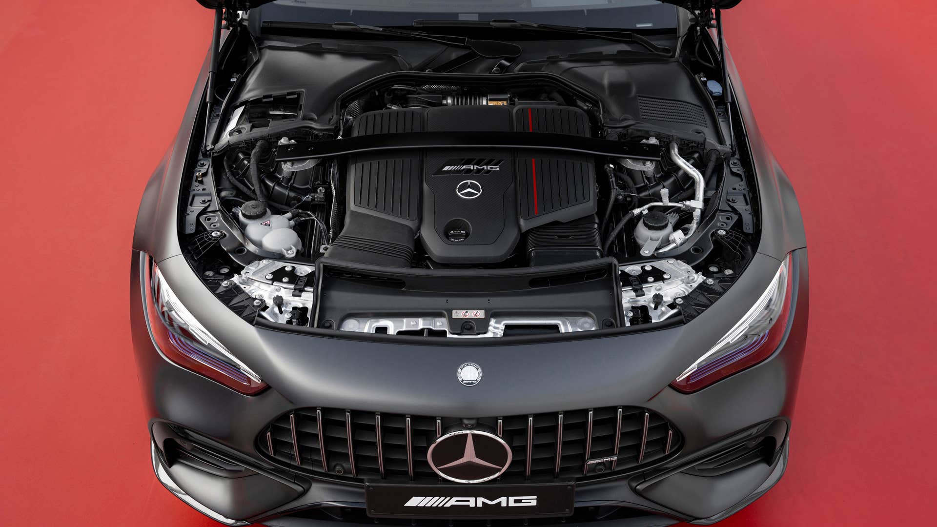 [Mercedes-AMG CLE 53 4MATIC+ | Kraftstoffverbrauch kombiniert: 9,7-9,3 l/100 km | CO₂-Emissionen kombiniert: 220-212 g/km]* Exterieur: graphitgrau magno; Interieur: schwarz mit roten Ziernähten. // [Mercedes-AMG CLE 53 4MATIC+| fuel consumption combined: 9,7-9,3 l/100 km | CO₂-emissions combined: 220-212 g/km]* exterior: graphite grey magno; interior: black with red stitching