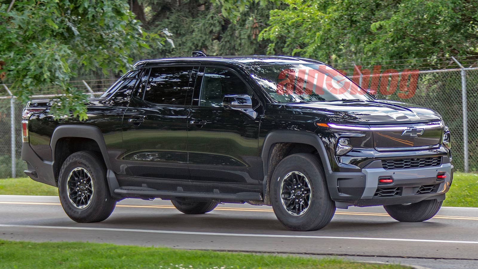 Chevrolet Silverado EV Trail Boss prototype