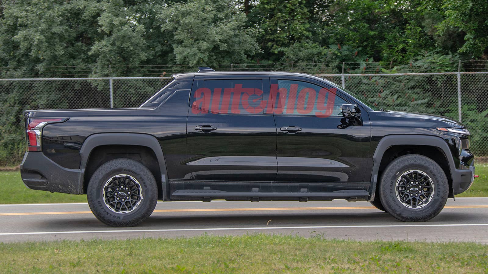 Chevrolet Silverado EV Trail Boss prototype
