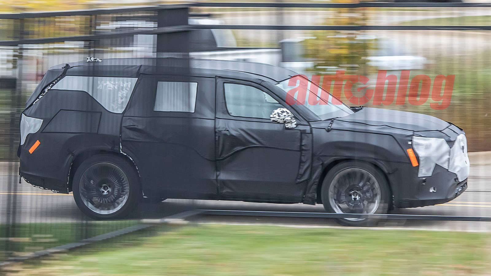 Toyota Grand Highlander prototype