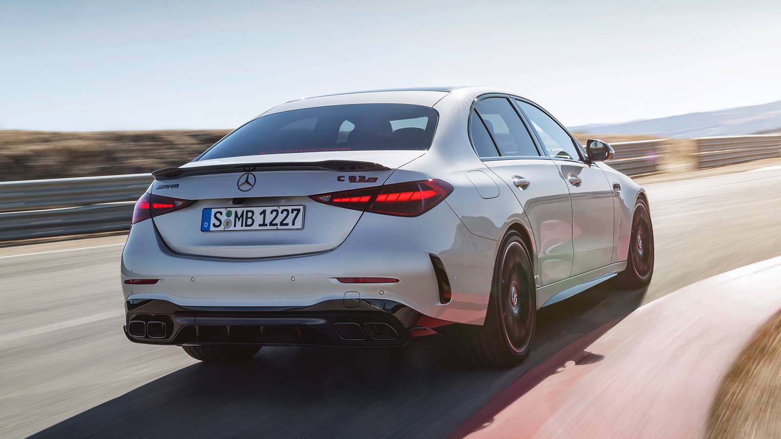 2024 Mercedes-AMG C 63 S E Performance