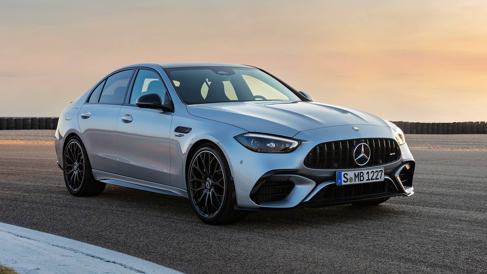 2024 Mercedes-AMG C 63 S E Performance