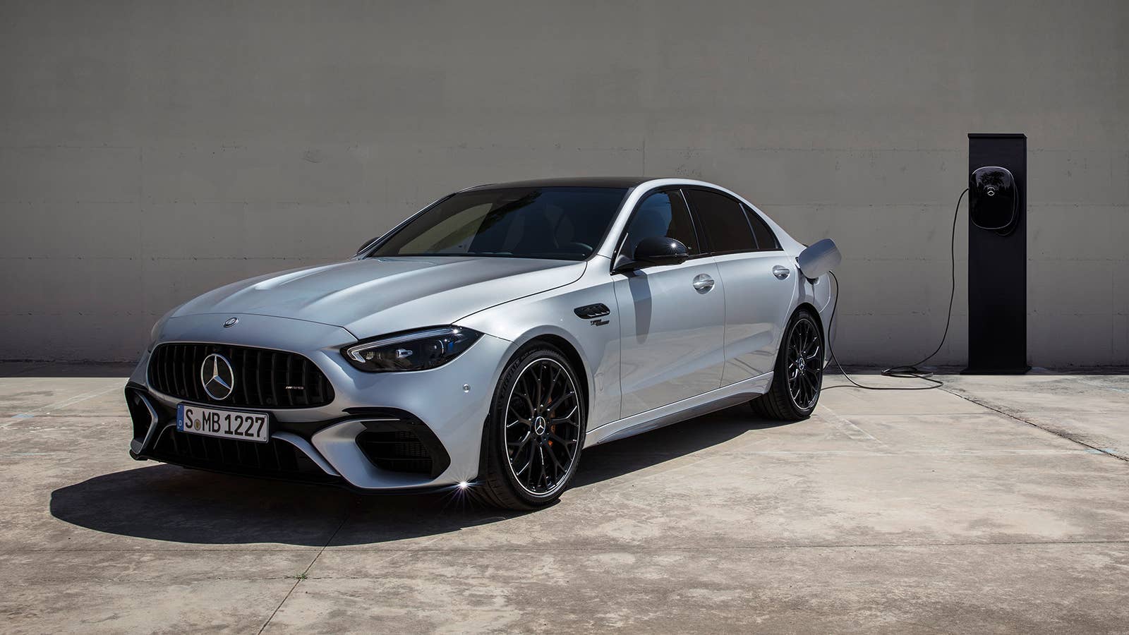 2024 Mercedes-AMG C 63 S E Performance