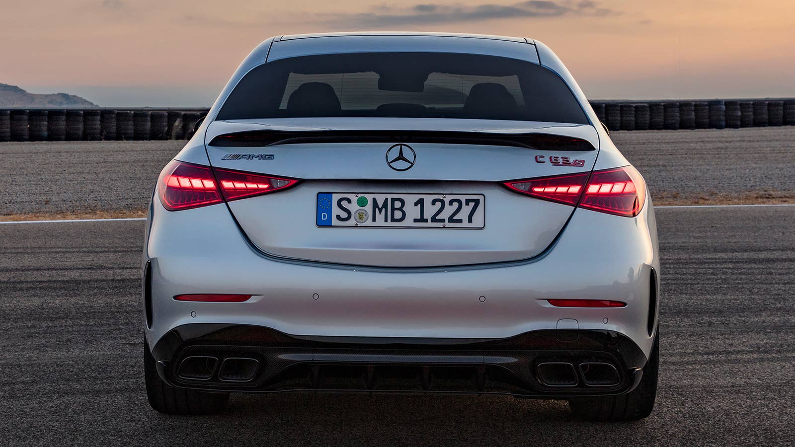 2024 Mercedes-AMG C 63 S E Performance