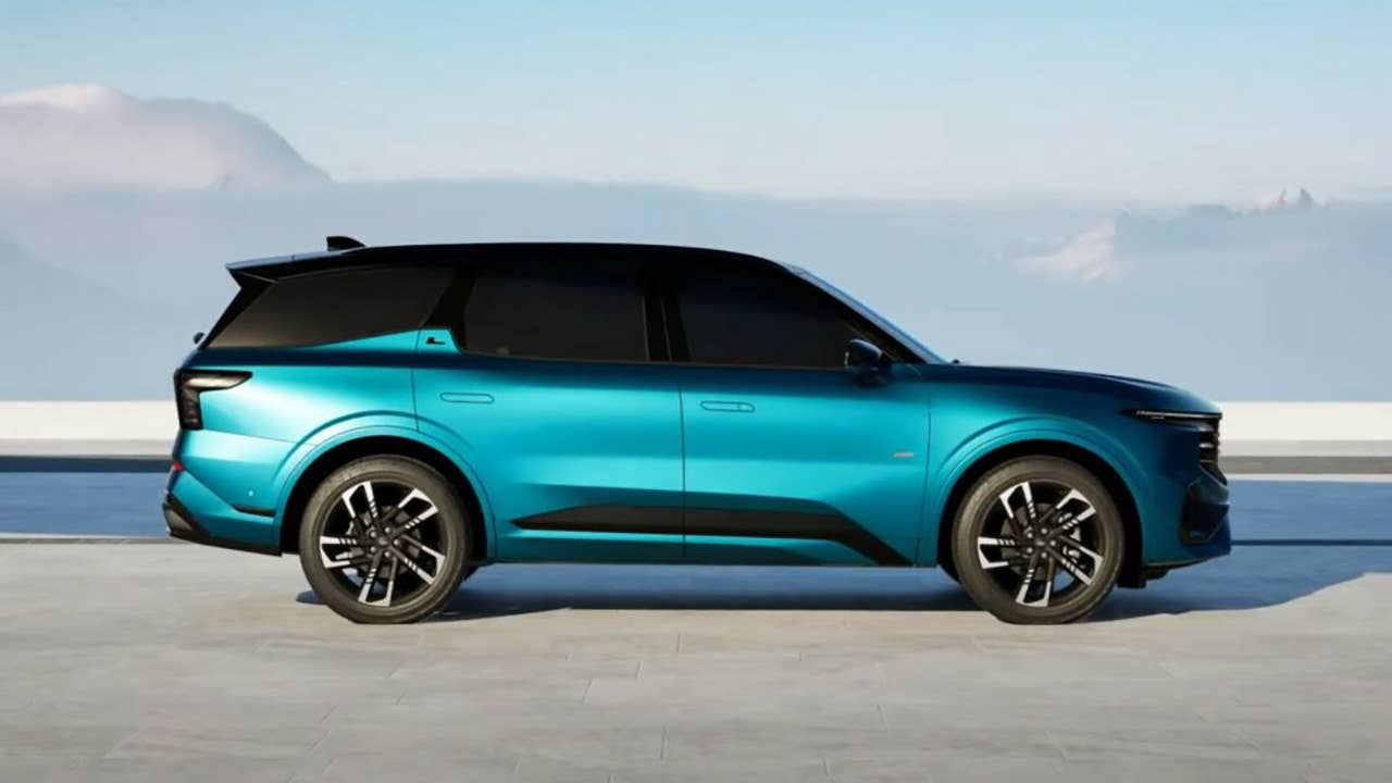 Edge China Rear China's 2024 Ford Edge L is a nice sight - Autoblog