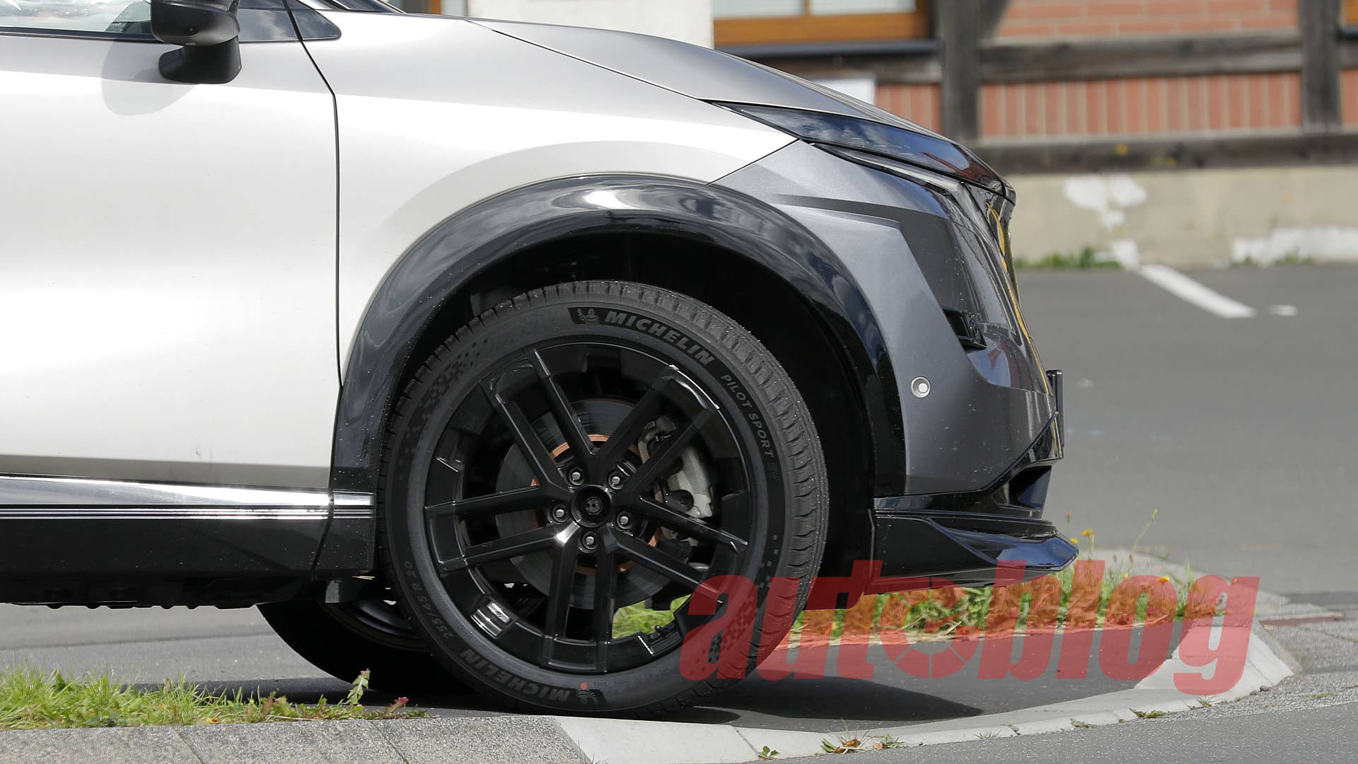 Spy shot of secretly tested future car