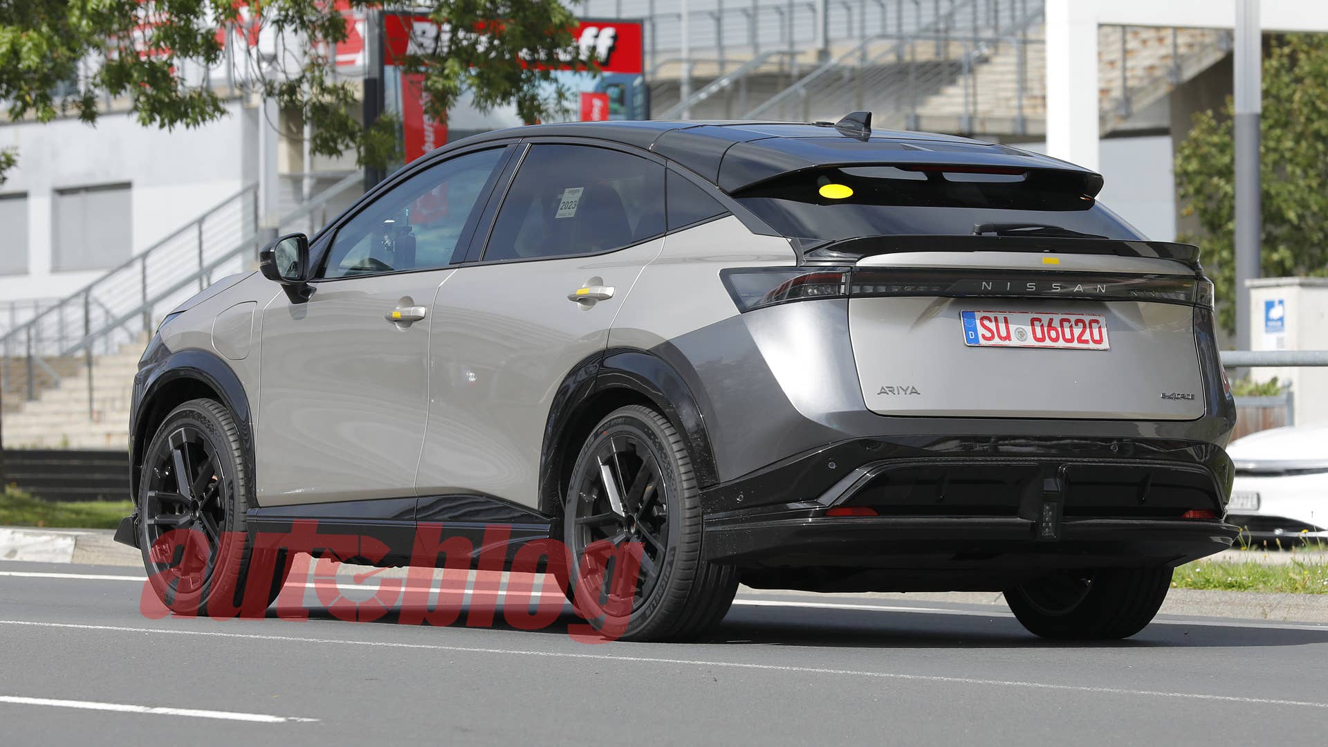 Spy shot of secretly tested future car