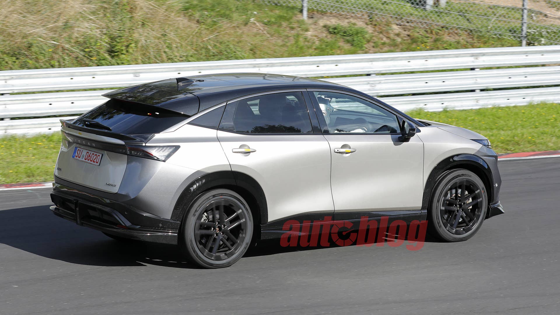 Spy shot of secretly tested future car