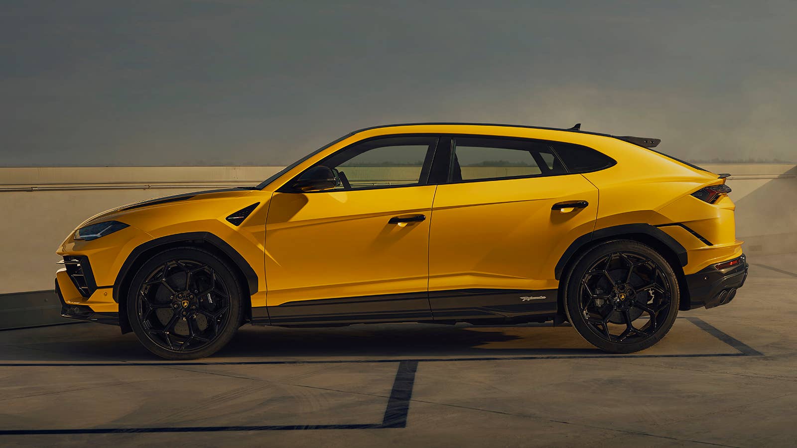 2023 Lamborghini Urus Performante