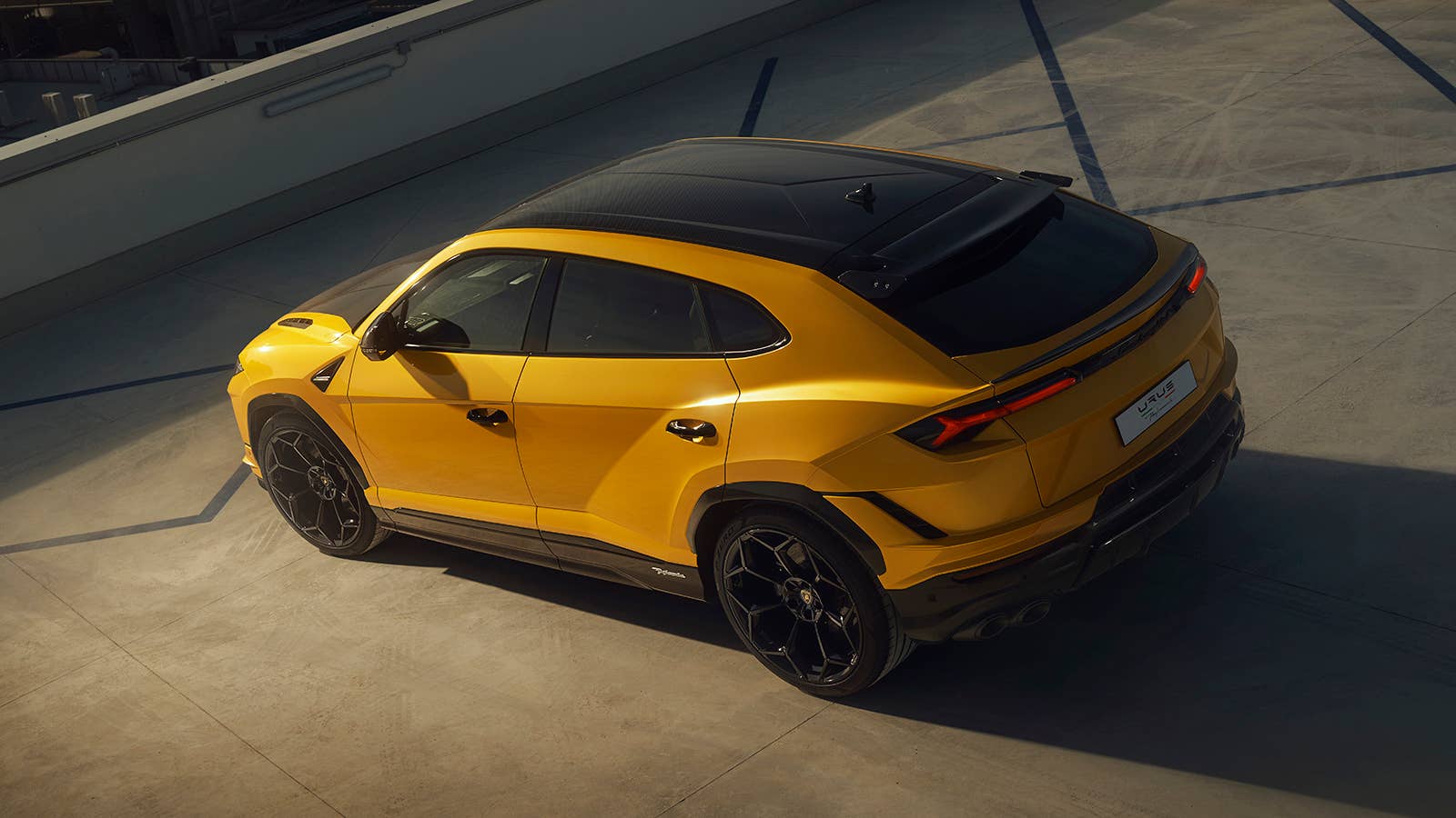 2023 Lamborghini Urus Performante