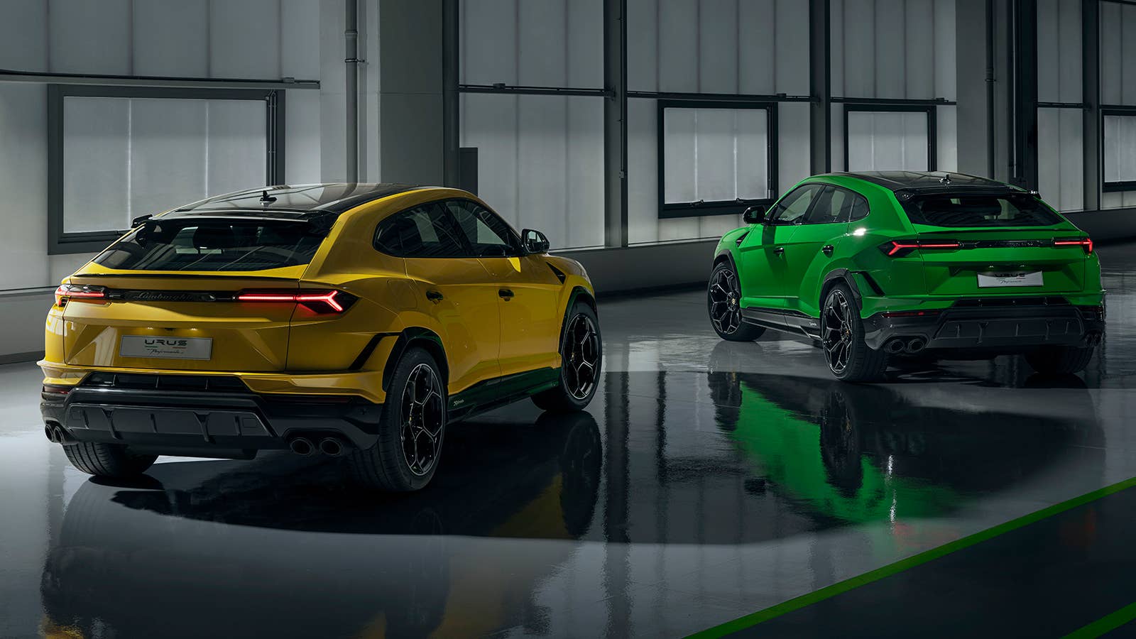 2023 Lamborghini Urus Performante