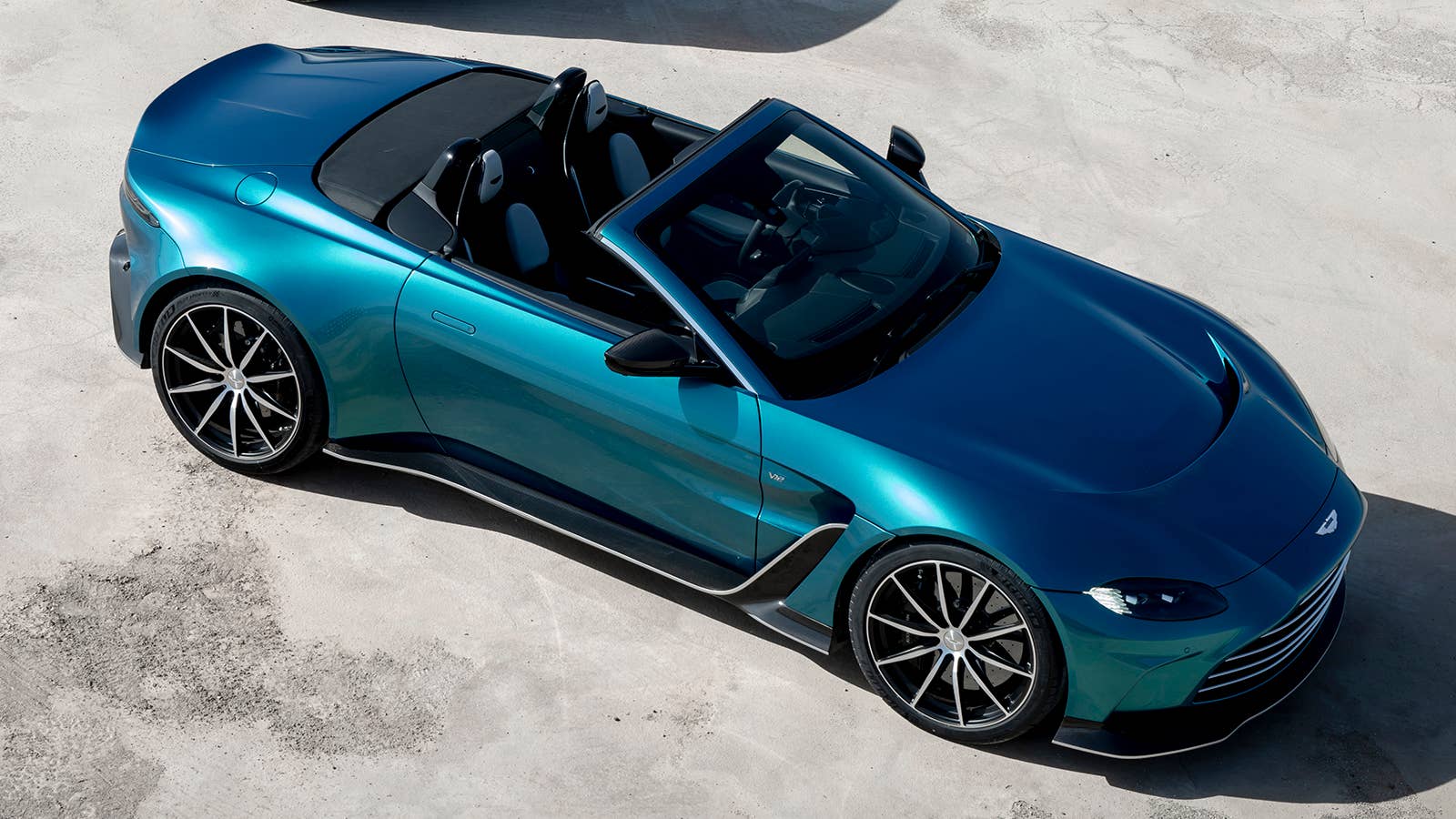 Aston Martin V12 Vantage Roadster
