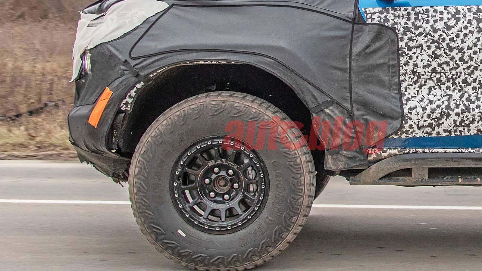 2023 GMC Canyon AT4X AEV prototype
