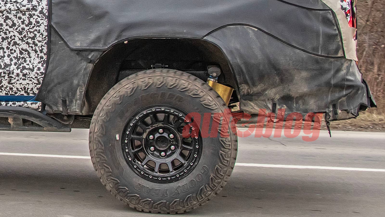 2023 GMC Canyon AT4X AEV prototype