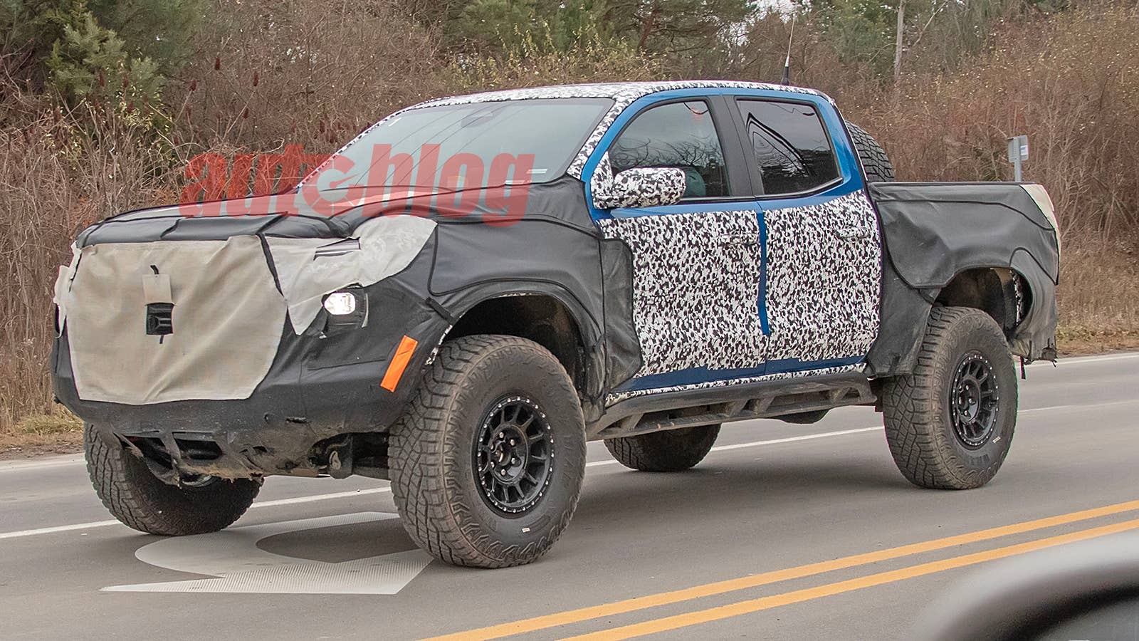 2023 GMC Canyon AT4X AEV prototype