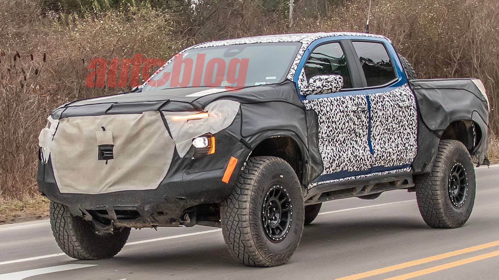 2023 GMC Canyon AT4X AEV prototype