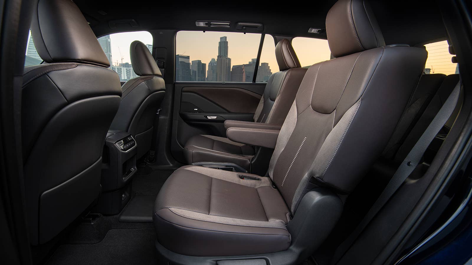 2024 Lexus TX 550h+