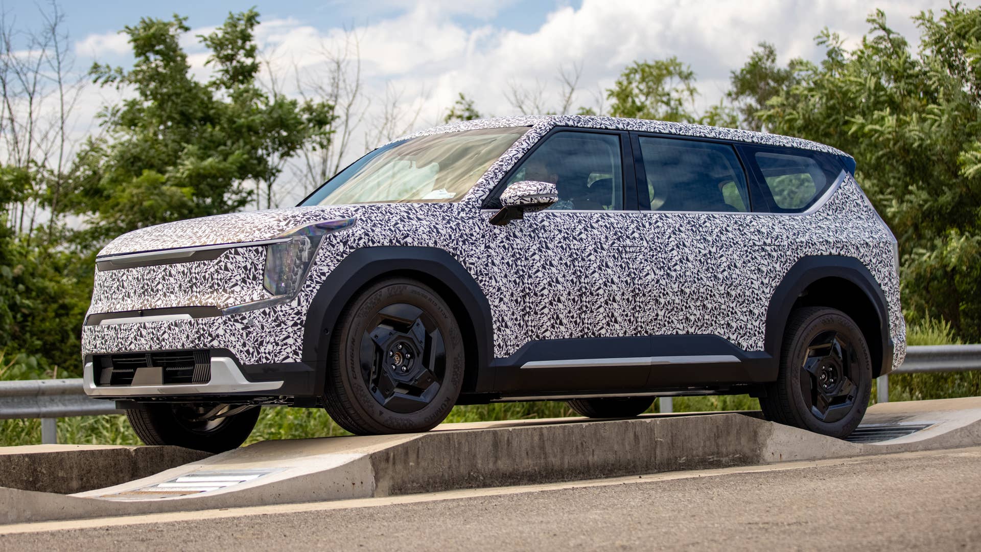 2024 Kia EV9 prototype