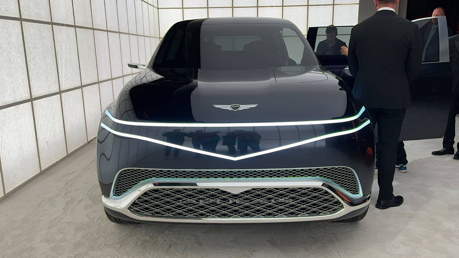 Genesis Neolun concept's New York Auto Show reveal previews a flagship ...