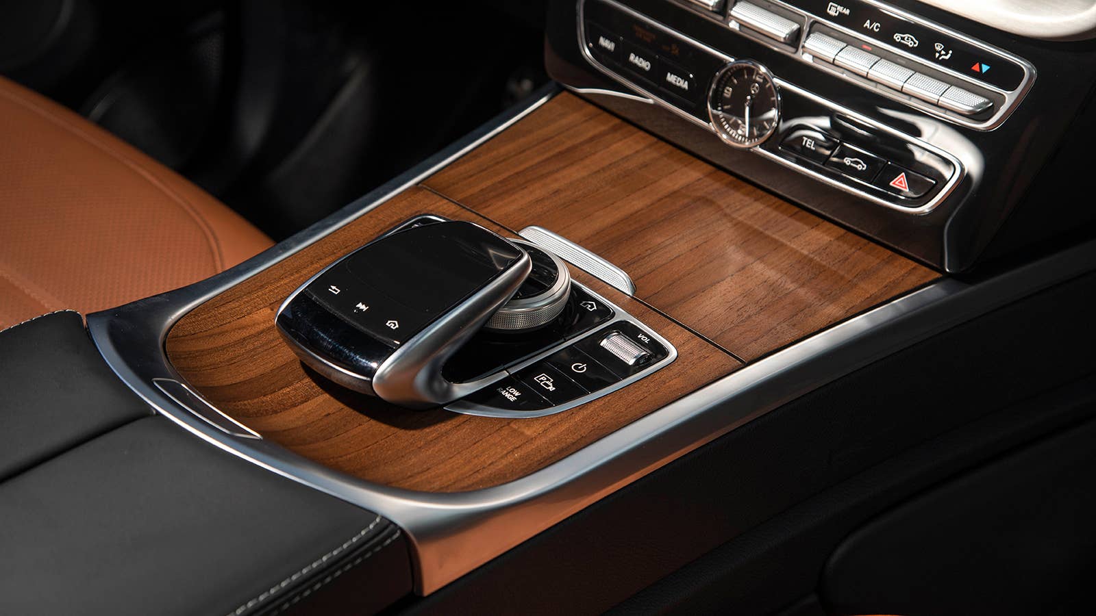 Mercedes-Benz G 550