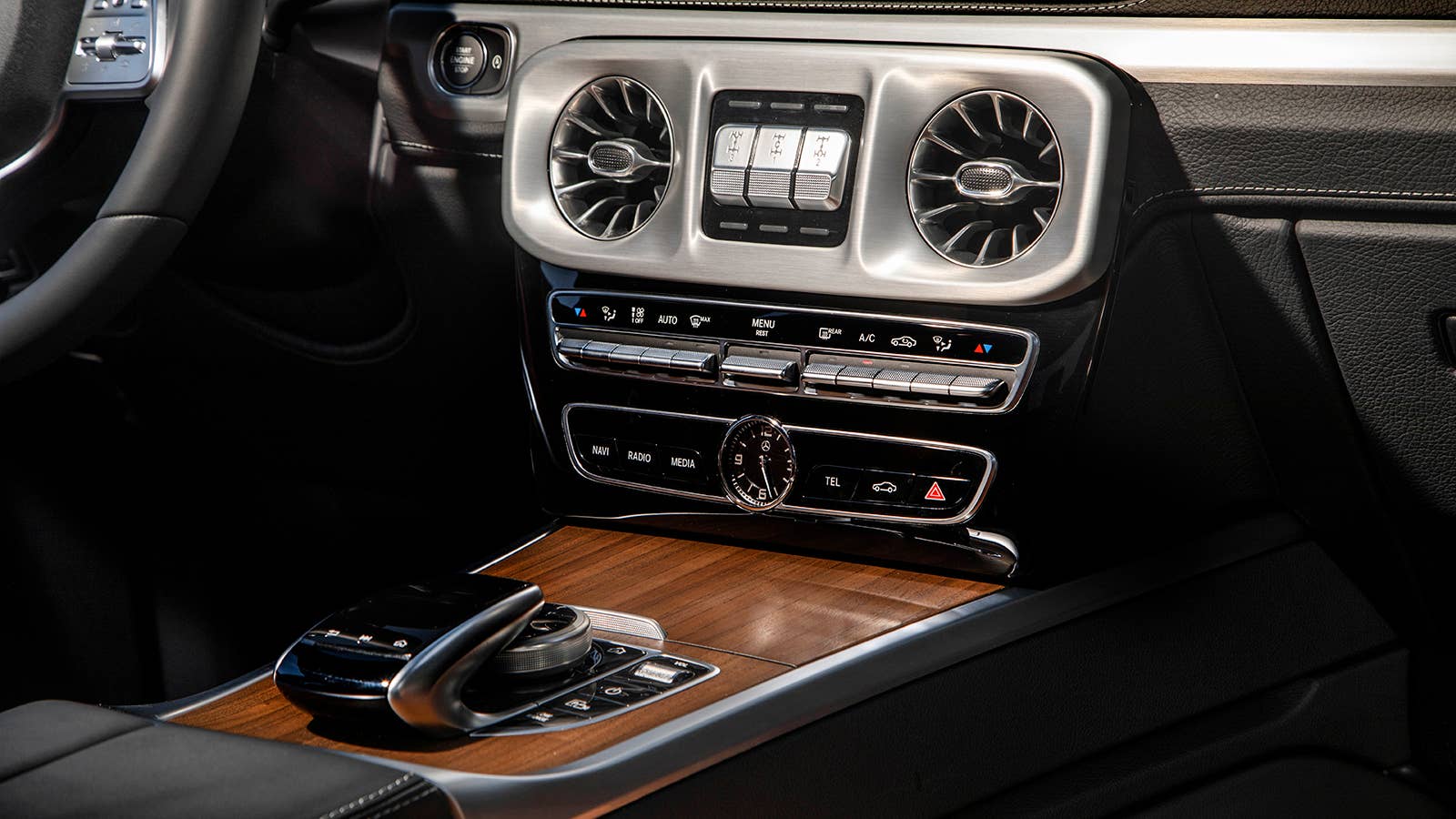 Mercedes-Benz G 550