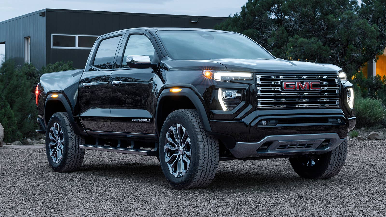 2023 GMC Canyon Denali