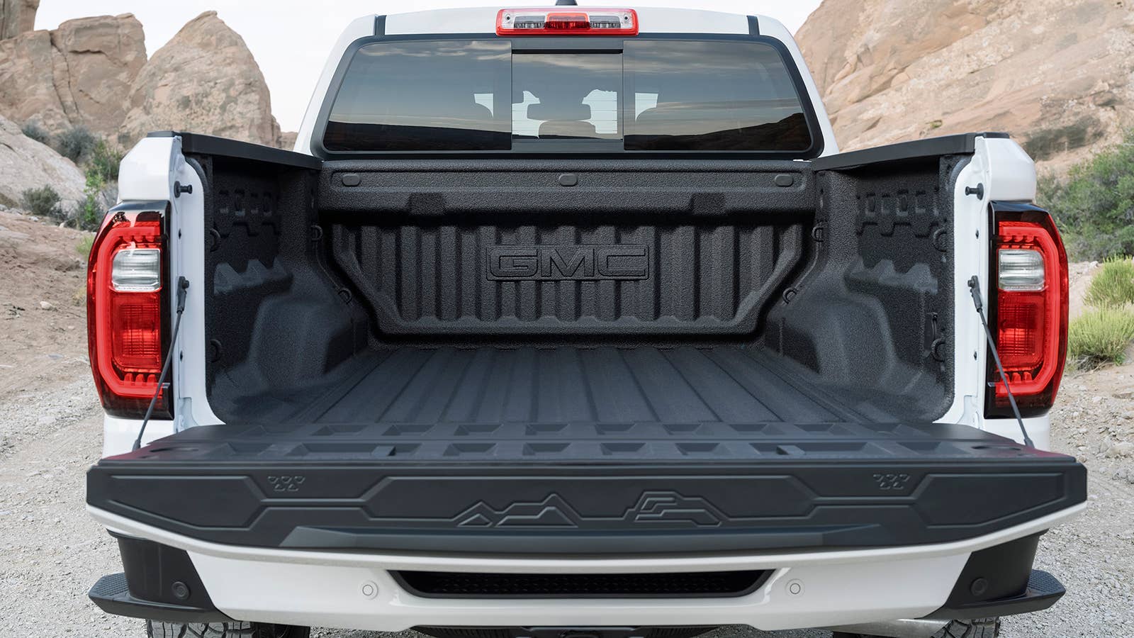2023 GMC Canyon AT4