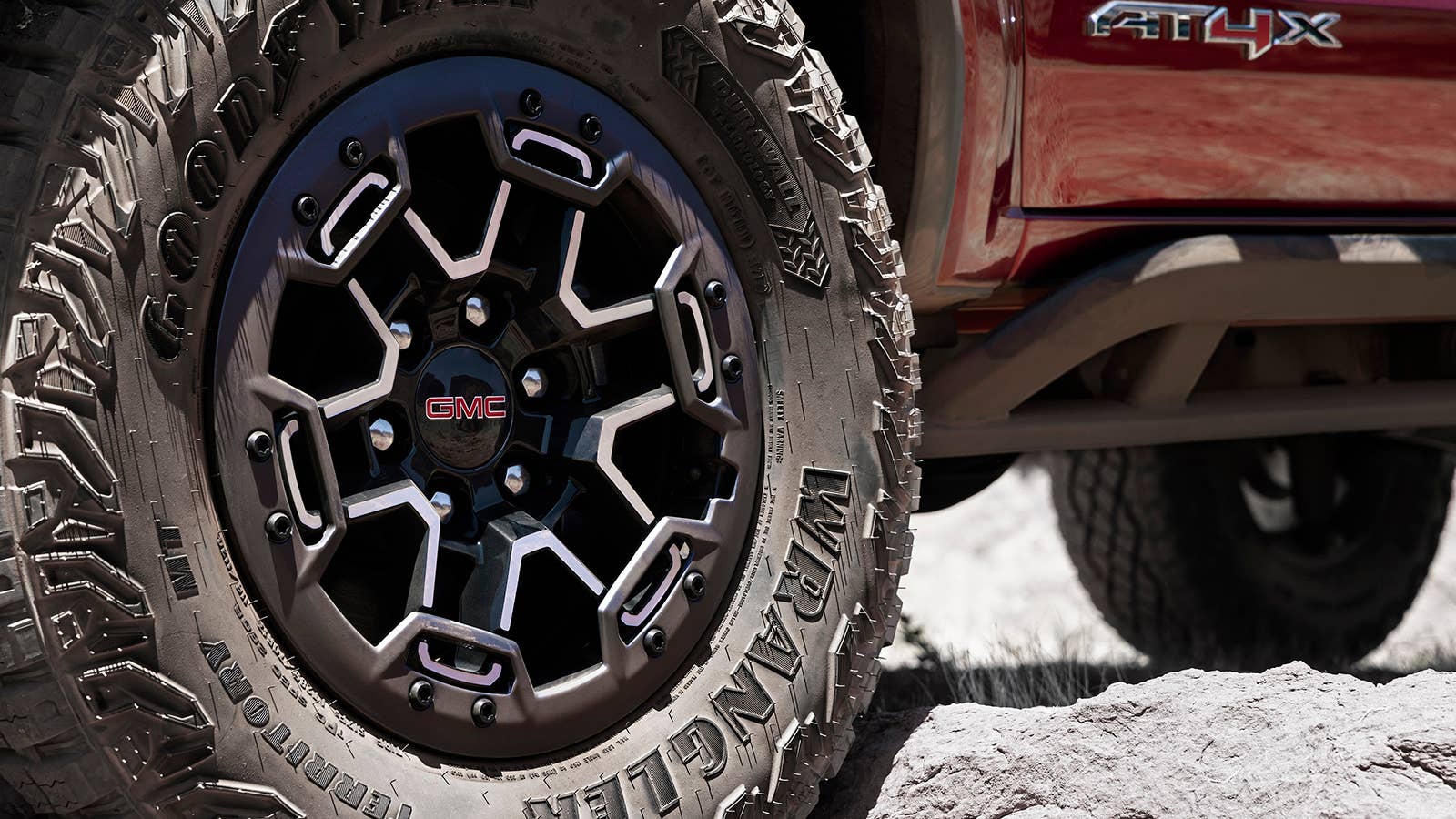 2023 GMC Canyon AT4X Edition 1