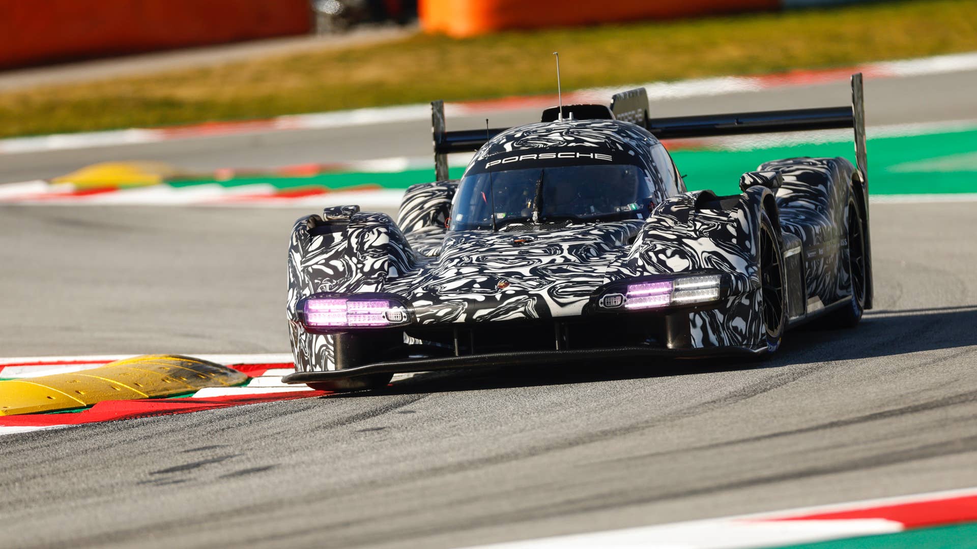 Porsche LMDh, Barcelona (E) Test