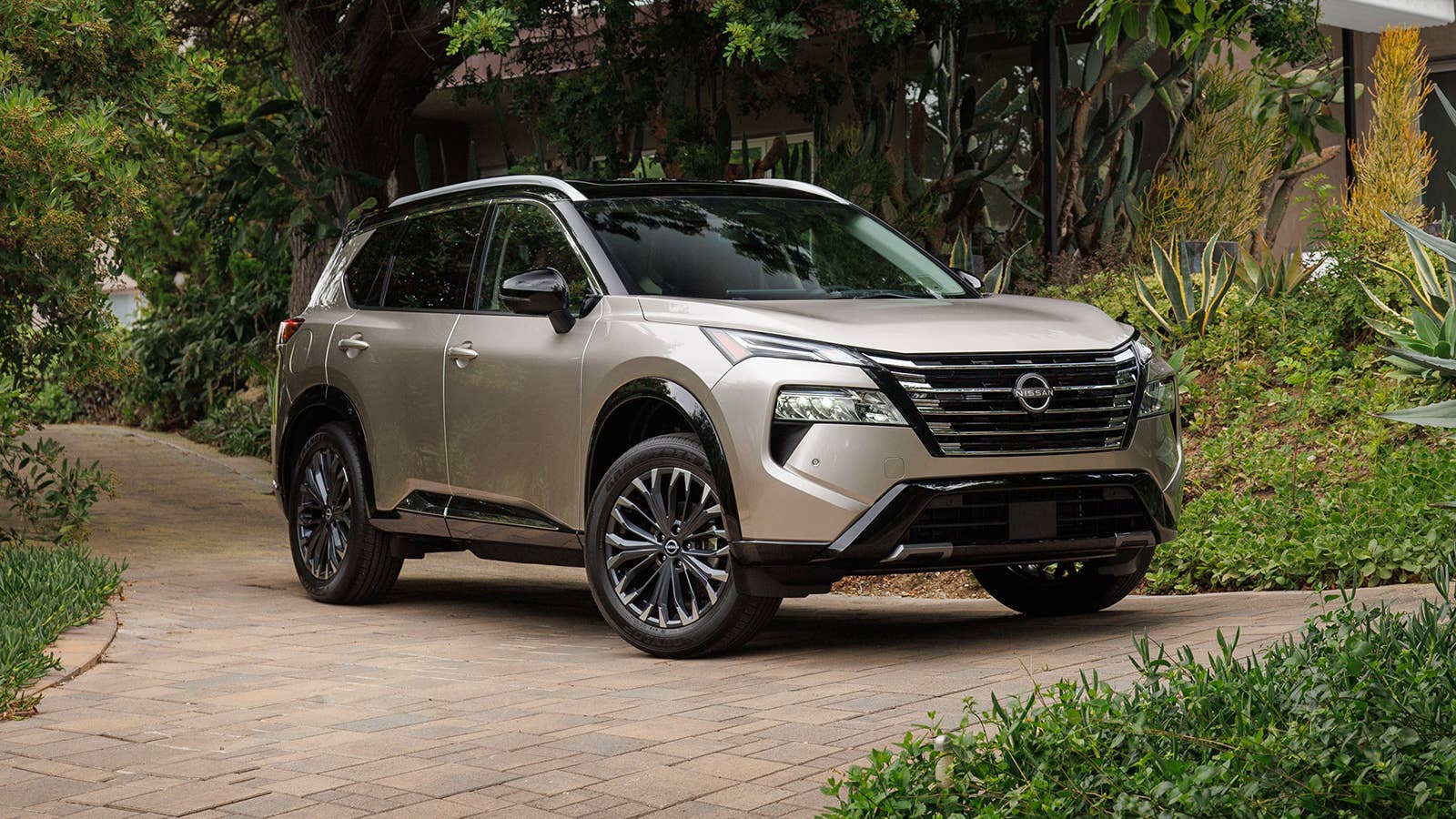 2024 Nissan Rogue