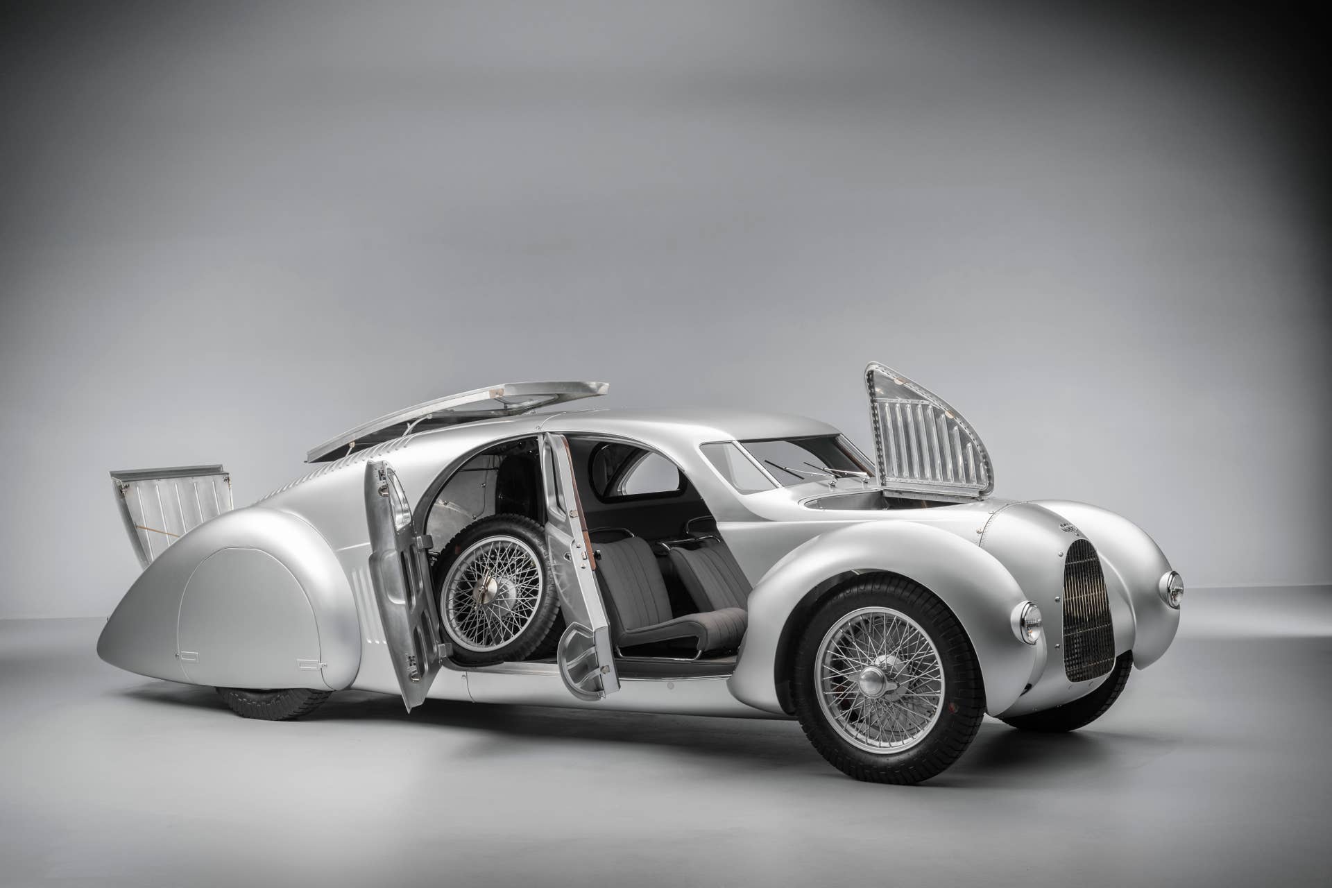 Imagined over 90 years ago, now brought to life: Audi Tradition presents the Auto Union Type 52 Schnellsportwagen at the Goodwood Festival of Speed 2024.