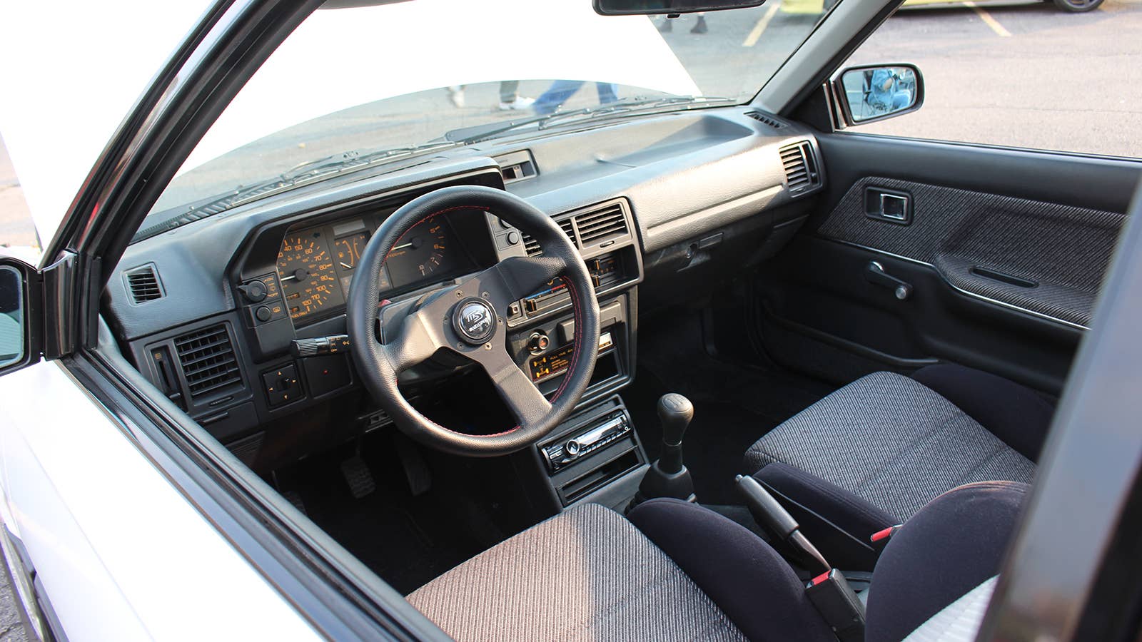 Mazda 323 GTX interior