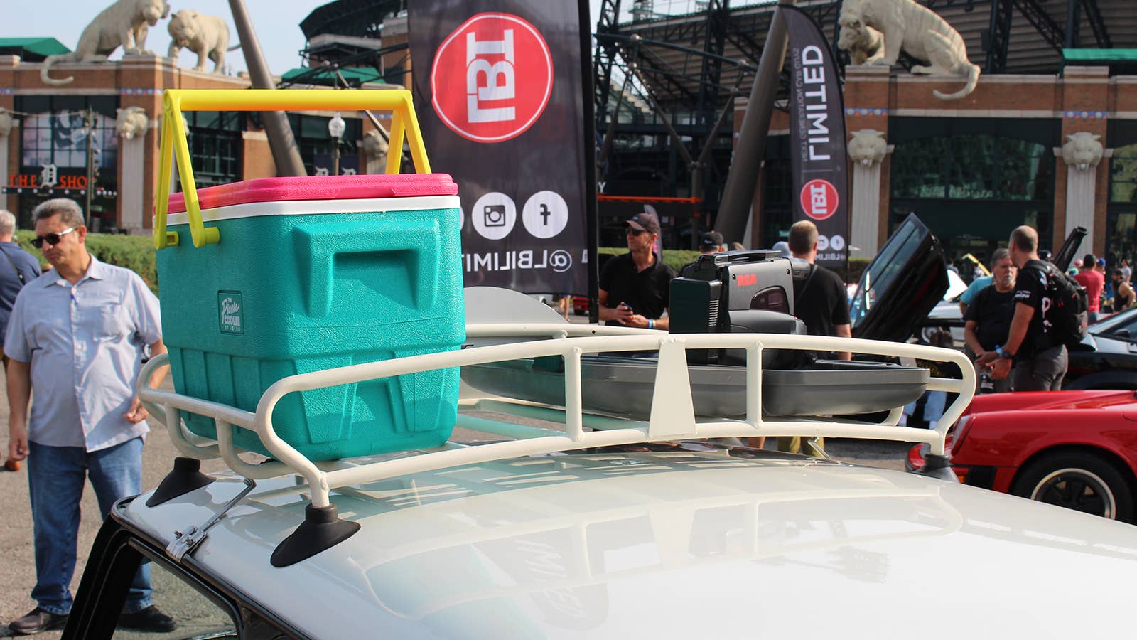 Igloo cooler and JVC camcorder on Mini roof rack