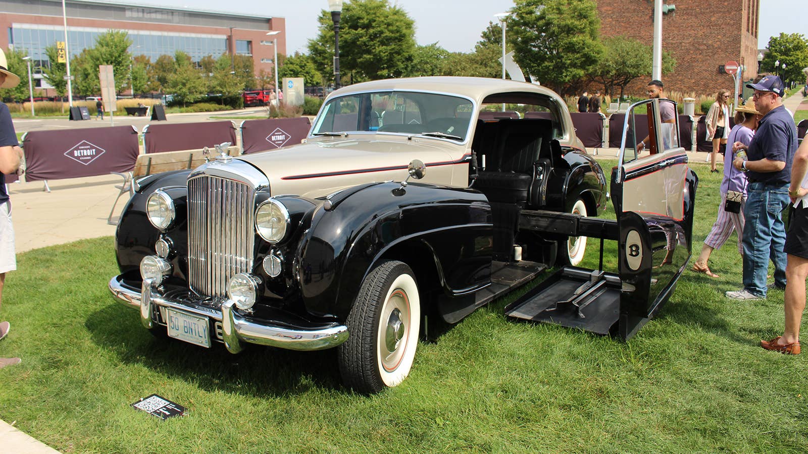 Bentley MK6 with wheelchair accessible door