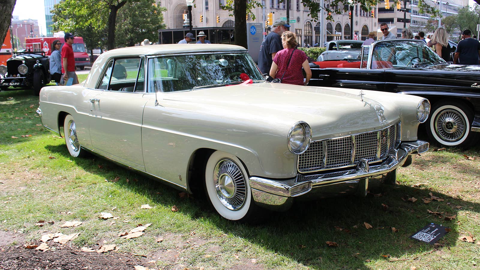 Lincoln Continental Mark II
