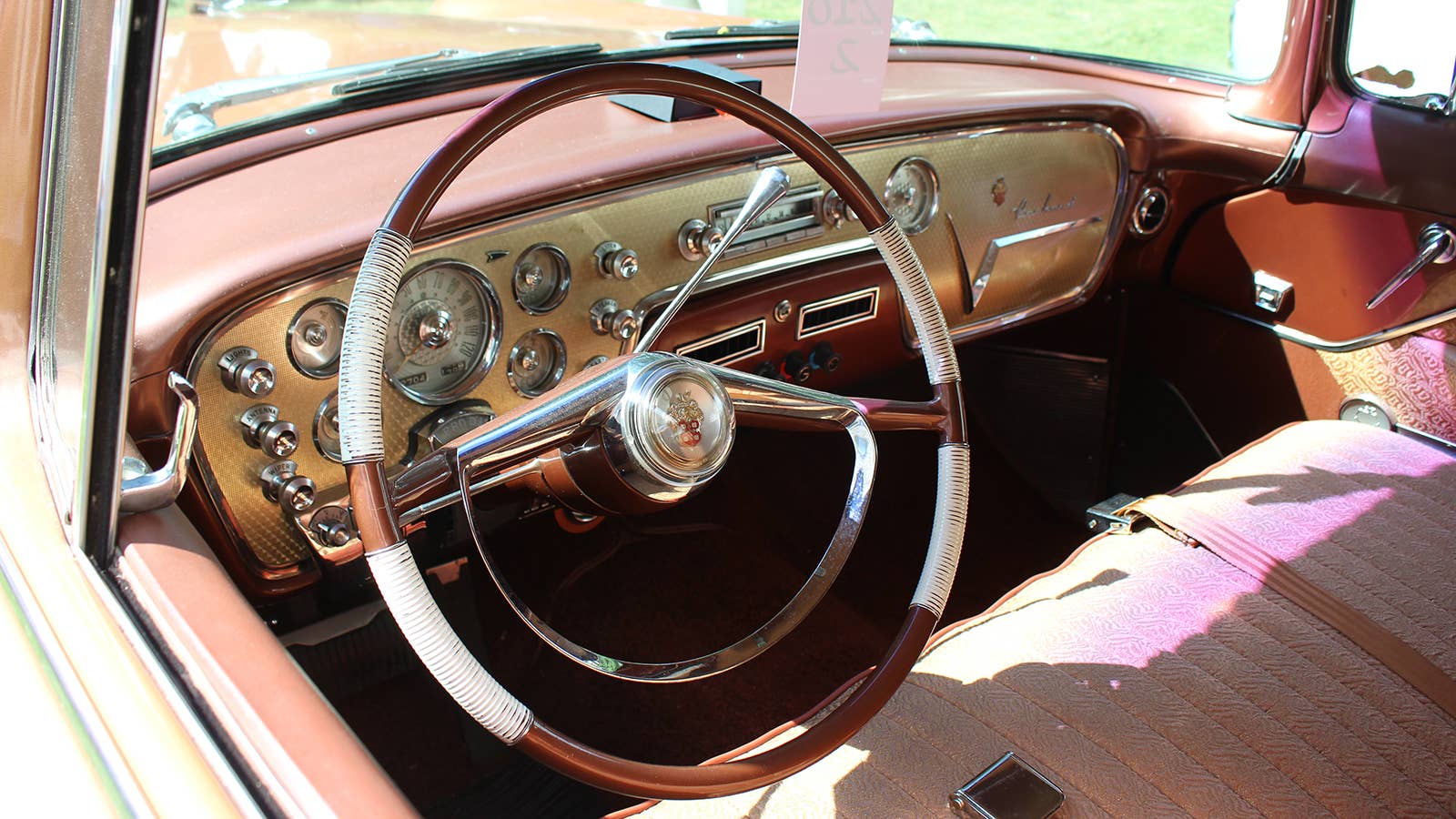 Packard Patrician interior