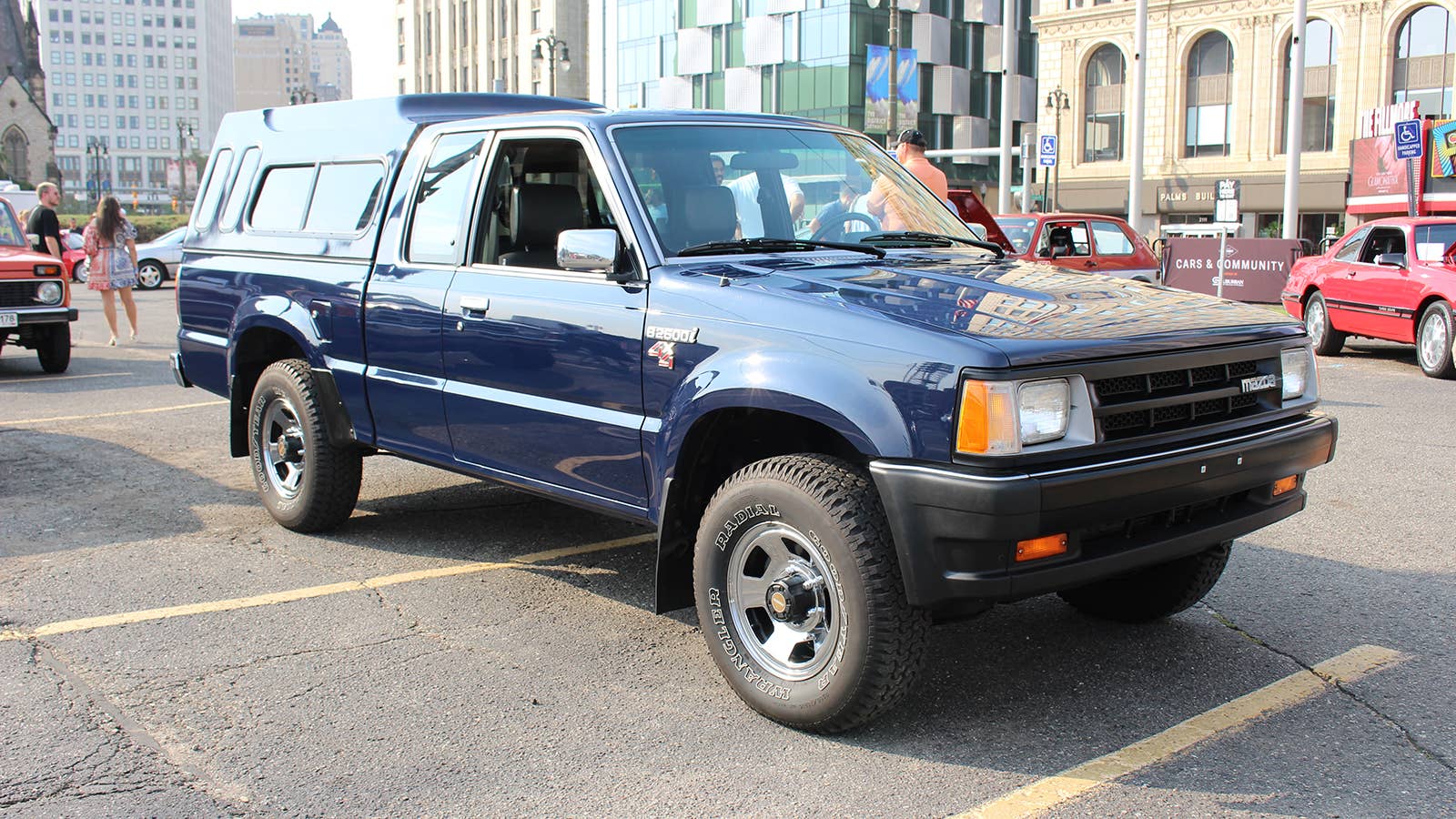 Mazda B2600i