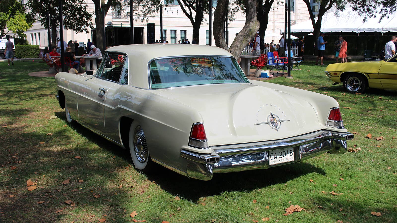 Lincoln Continental Mark II