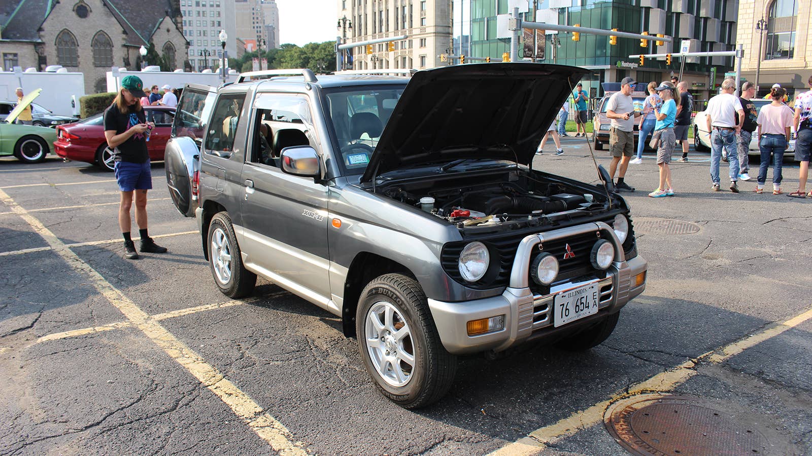 Mitsubishi Montero Mini