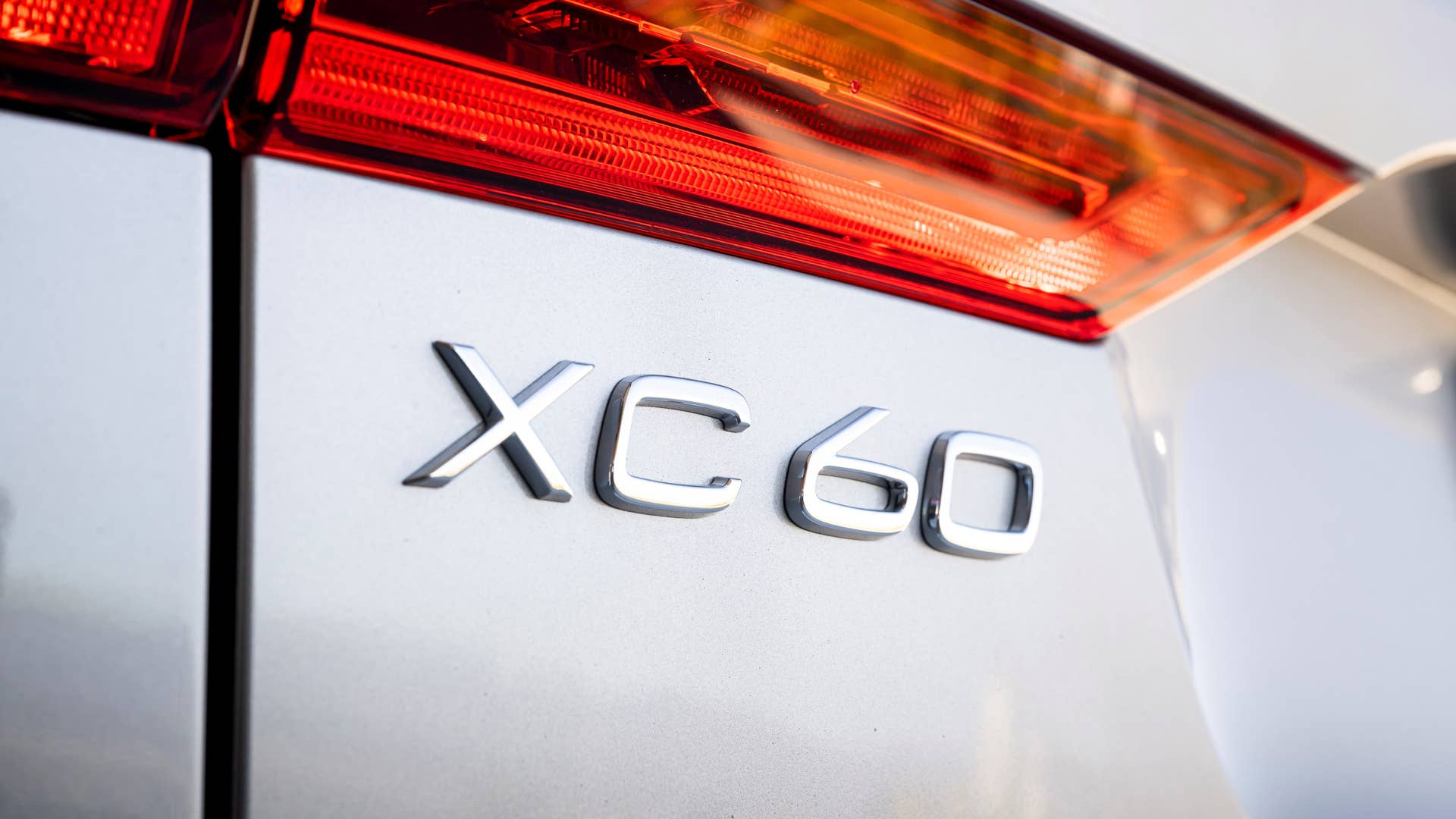 XC60 Recharge T8