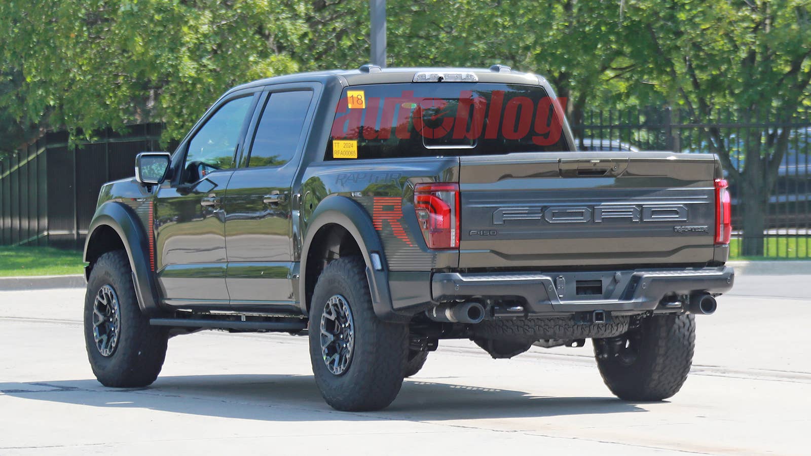 Ford F-150 Raptor R refresh prototype