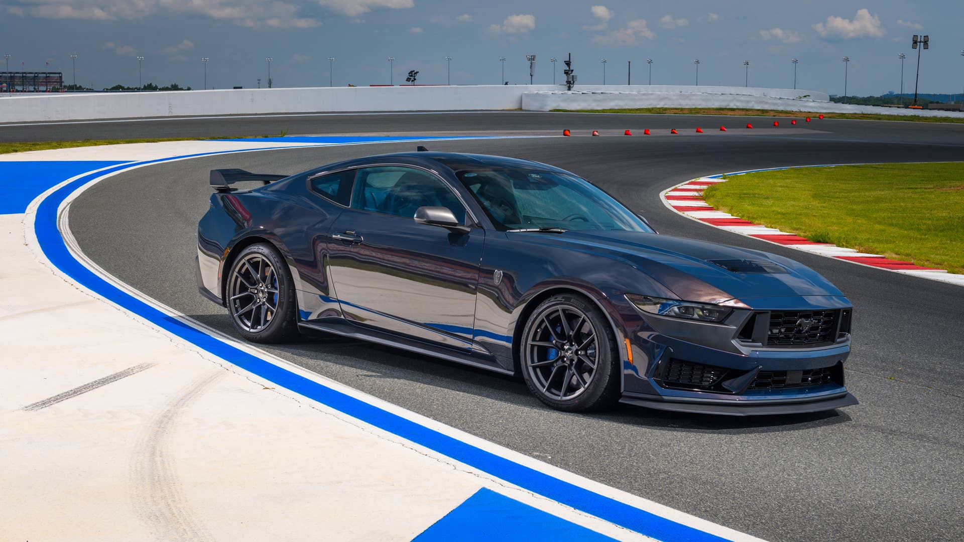 2024 Ford Mustang Dark Horse track front profile